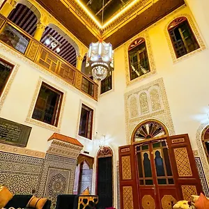 Riad Dar El Ouedghiri, Fez