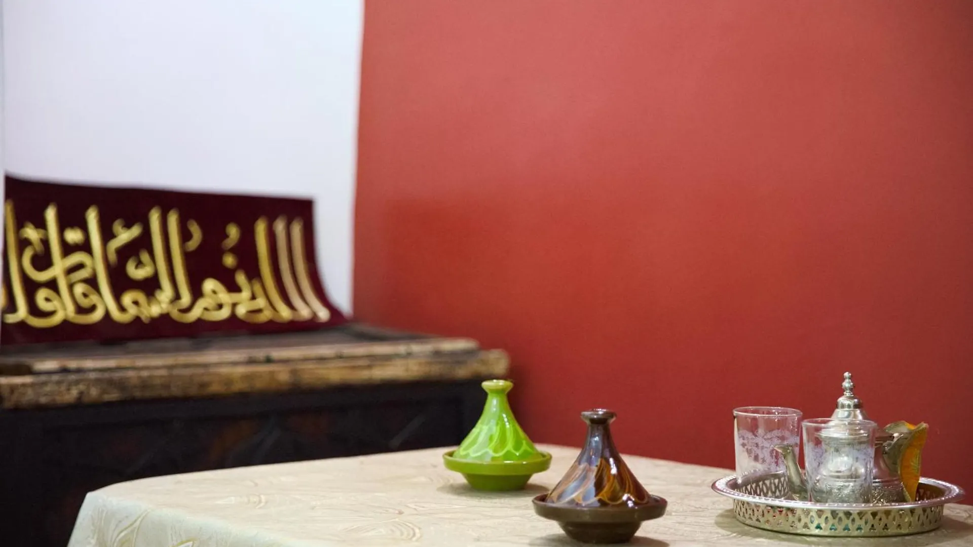 Gasthuis Dar Noursinn Fez Marokko